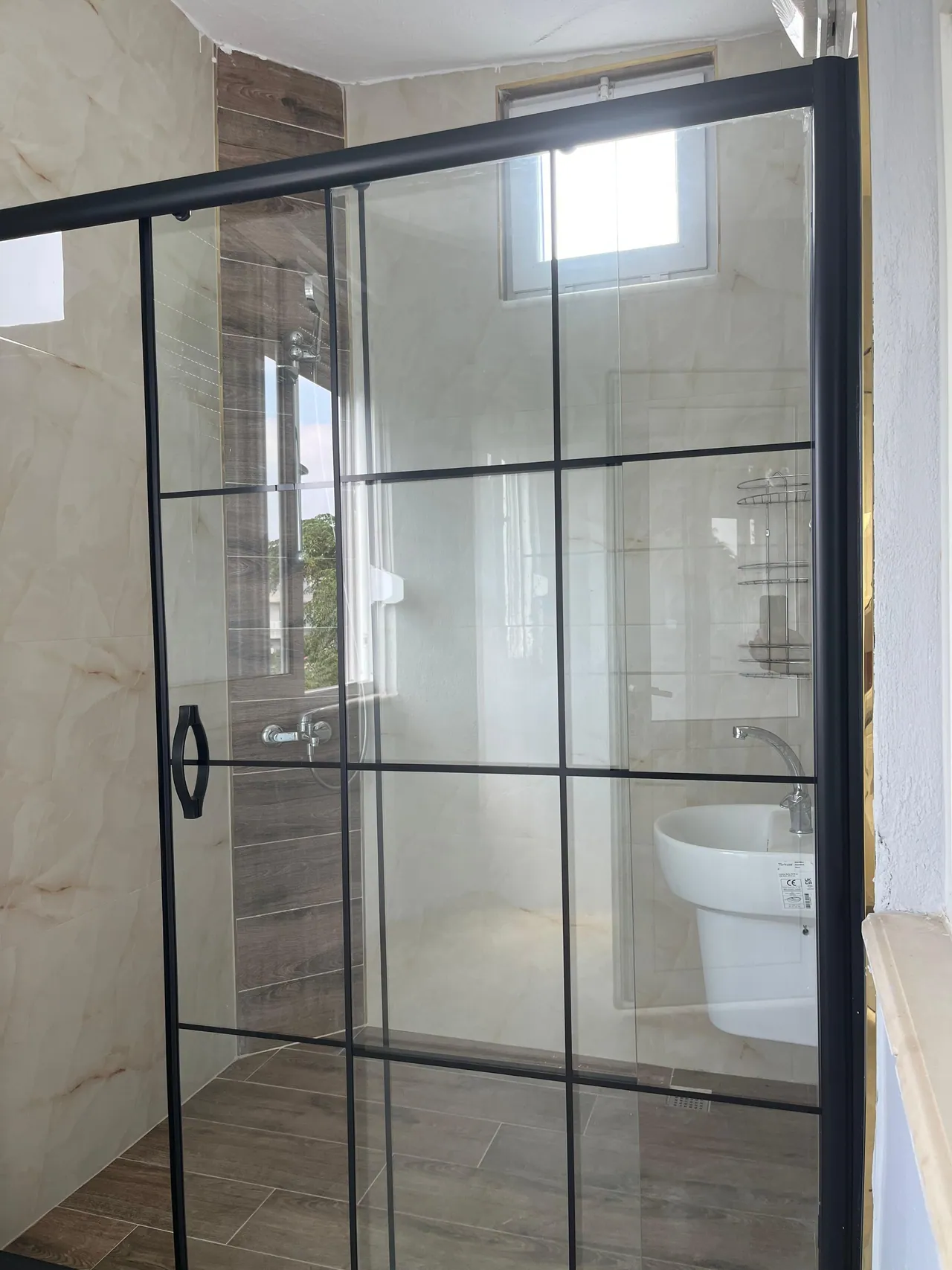 Serik Orta Mahalle'de Yeni Yenilenmiş, 4 Cepheli, Geniş 3+1 Kiralık Daire — fotoğraf 3